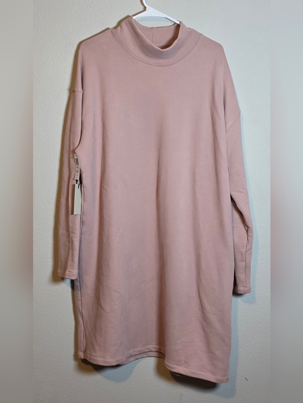 NWT Aritzia The Group Babaton Cornell Dress Mauve Size Large Elevated Loungewear